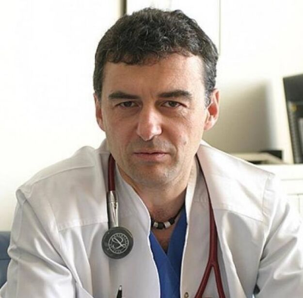 Doctor Rheumatologist Daniel Петров